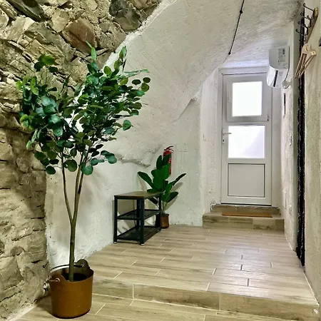Romantic Vault - Wi-fi, Ac, 500m From The Apartment *
